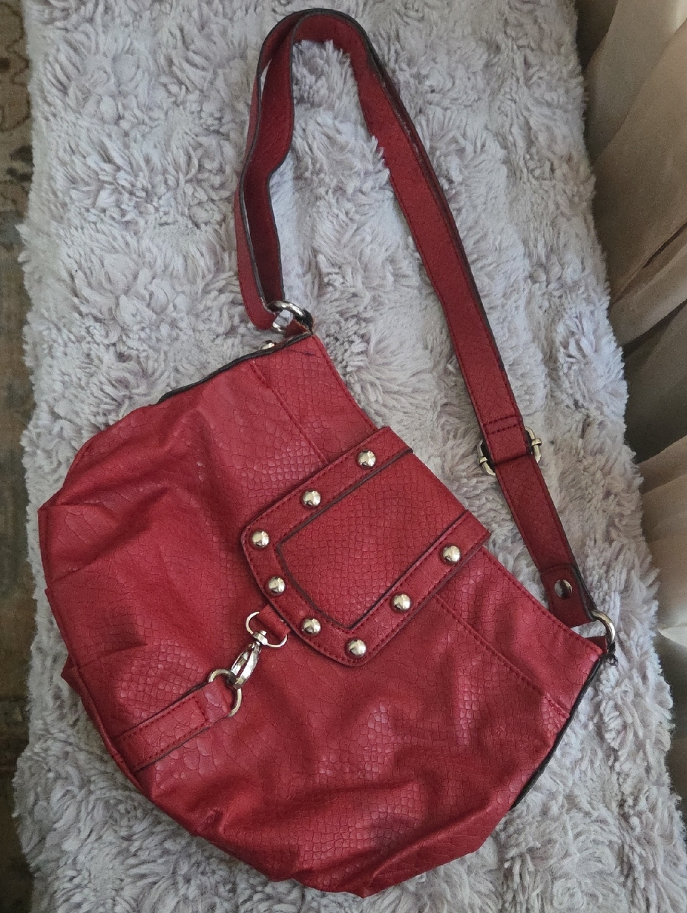 Jessica Simpson Red Studded Crossbody Shoulder Bag - Picture 3 of 4